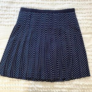 J. Crew women’s Navy Blue & White Dot Pleated Mini Skirt, Size 4